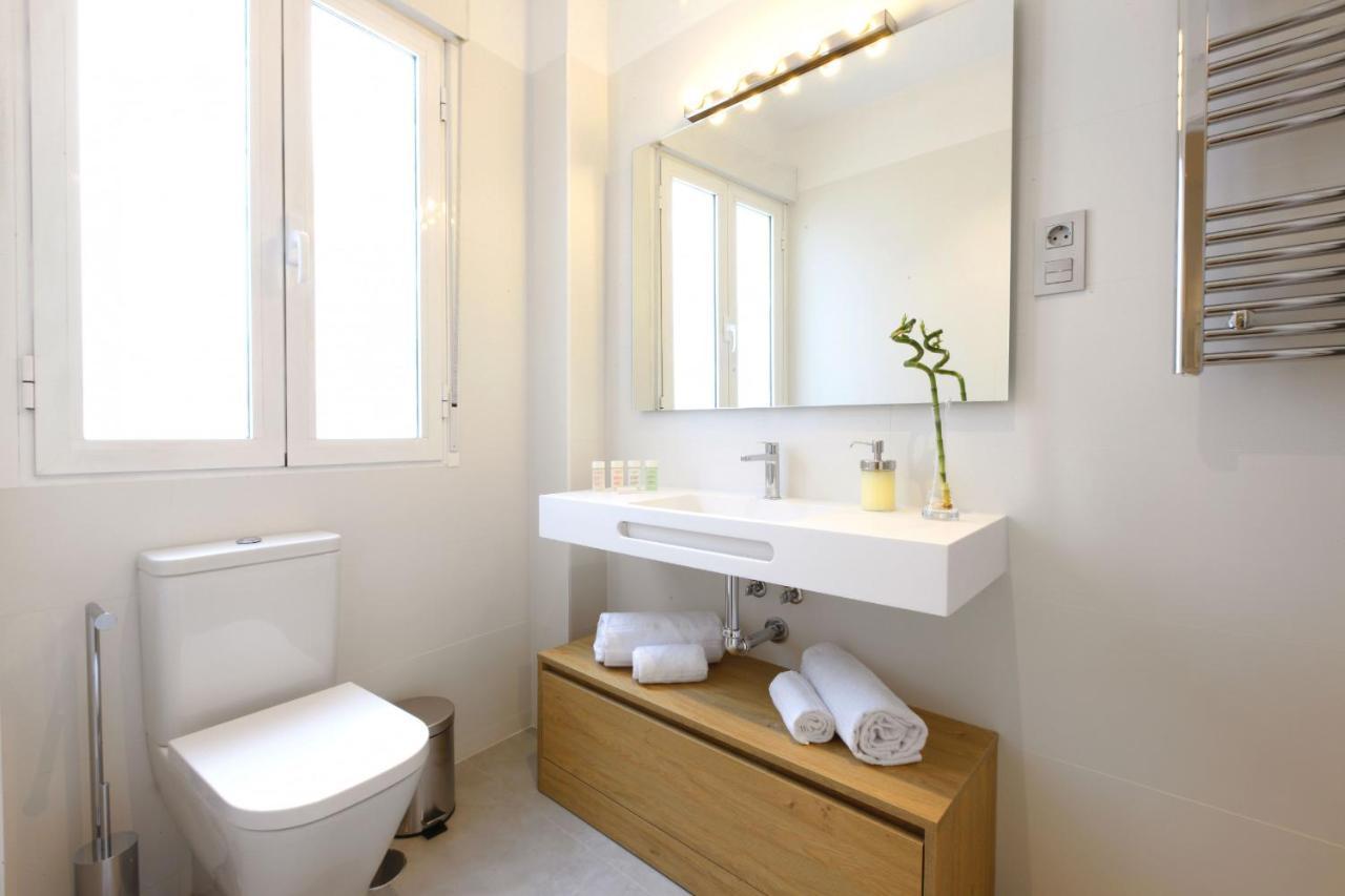 Angel Square Apartment Madrid Ngoại thất bức ảnh